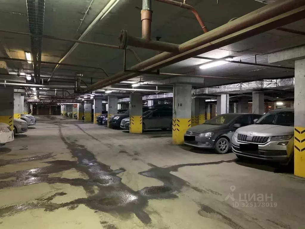 Гараж в Свердловская область, Екатеринбург ул. Московская, 77 (14 м) - Фото 2