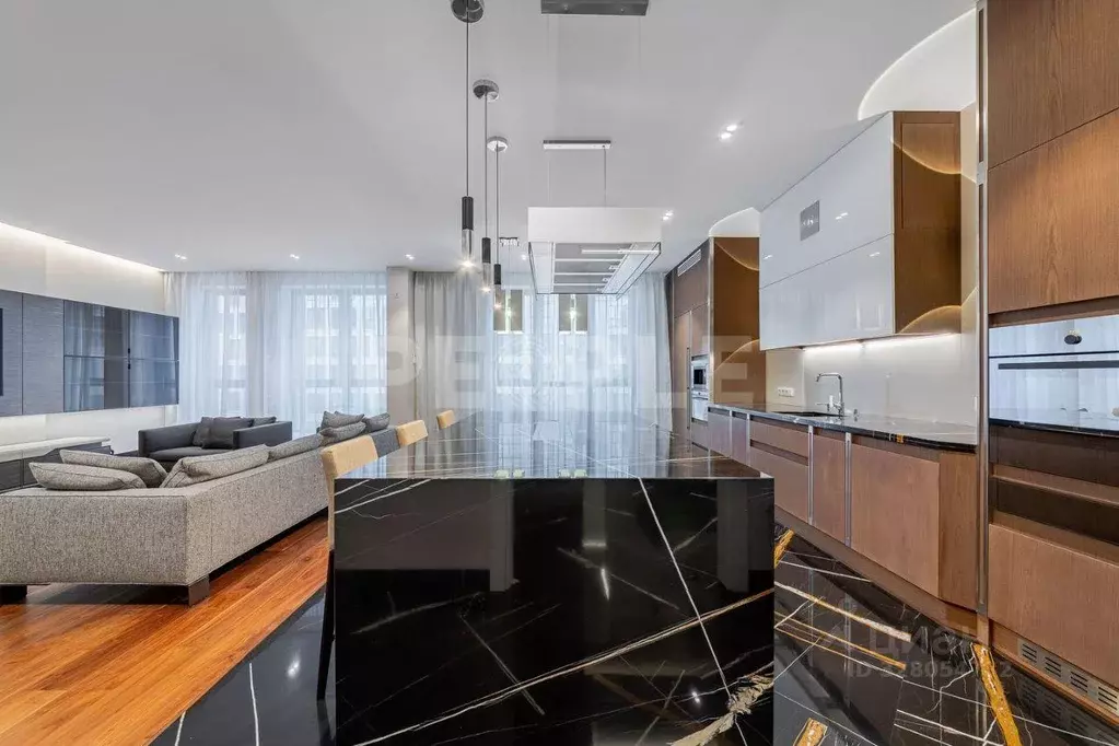 Квартира, 5 и более комнат, 296 м - Фото 1