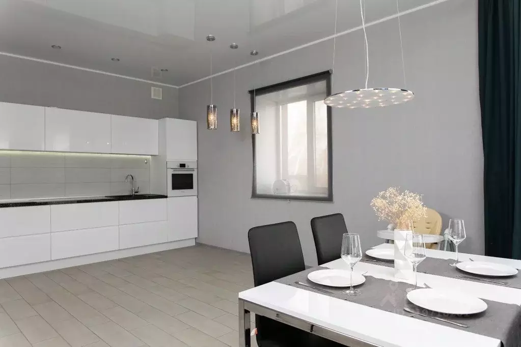 Дом в Омская область, Омский район, Магистральное с/пос, Деревня ... - Фото 1