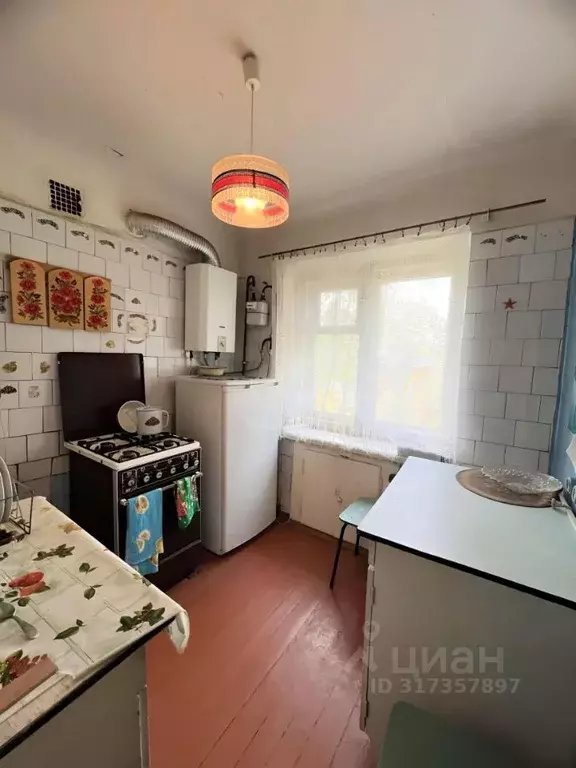 2-к кв. Псковская область, Великие Луки ул. Лизы Чайкиной, 6 (44.5 м) - Фото 1