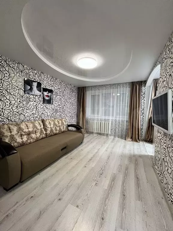2-к. квартира, 45 м, 1/5 эт. - Фото 1