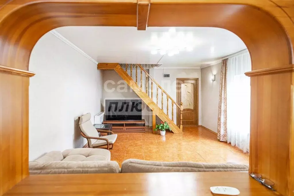 Дом в Омская область, Омск ул. 5-я Северная, 62 (135 м) - Фото 2