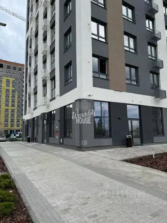 Помещение свободного назначения в Тюменская область, Тюмень ул. ... - Фото 1