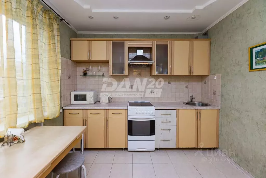 2-к кв. Челябинская область, Челябинск ул. Энгельса, 36а (58.8 м) - Фото 0