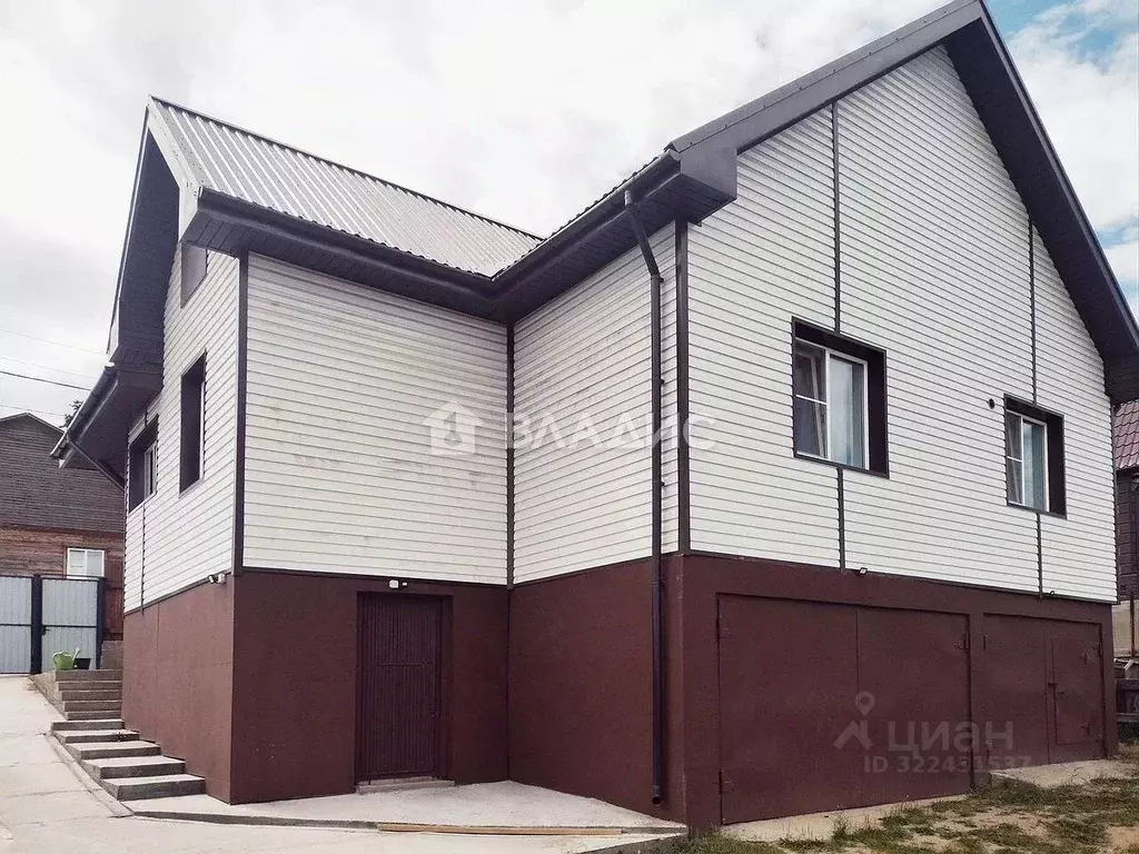 Дом в Бурятия, Улан-Удэ ул. Купеческая (160 м) - Фото 1