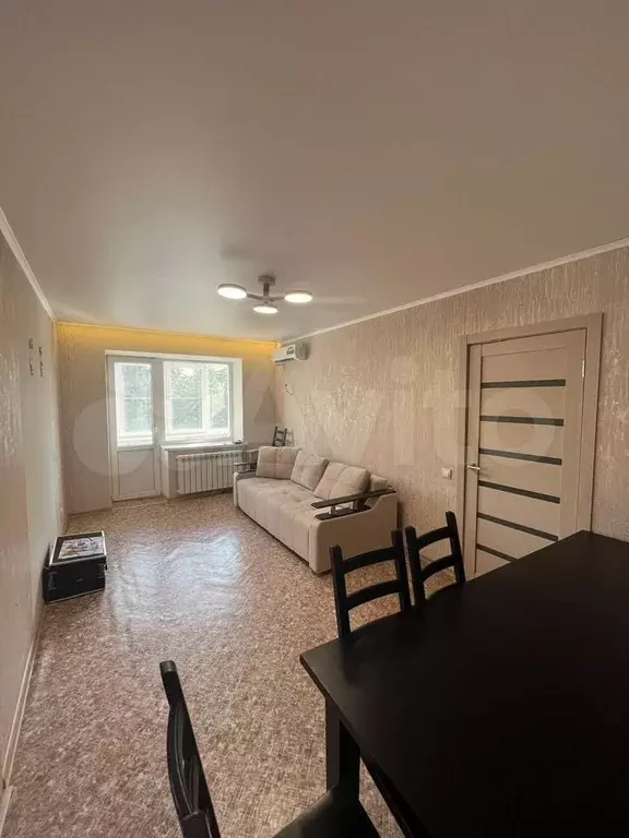 2-к. квартира, 43 м, 5/5 эт. - Фото 0