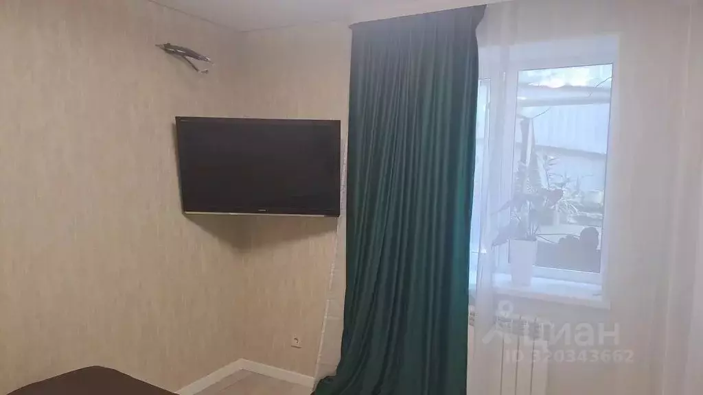 Комната Ставропольский край, Кисловодск ул. Гастелло, 8 - Фото 2