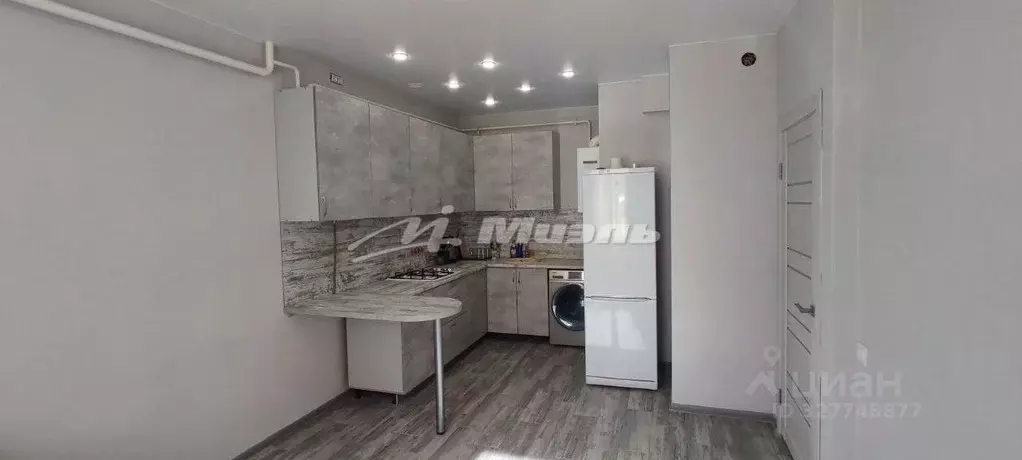 1-к кв. Крым, Симферополь ул. Батурина, 135 (40.0 м) - Фото 2