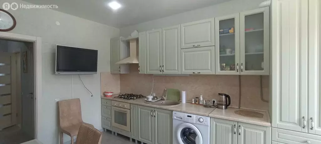 2-комнатная квартира: Ейск, Красная улица, 43Б (66.6 м) - Фото 0