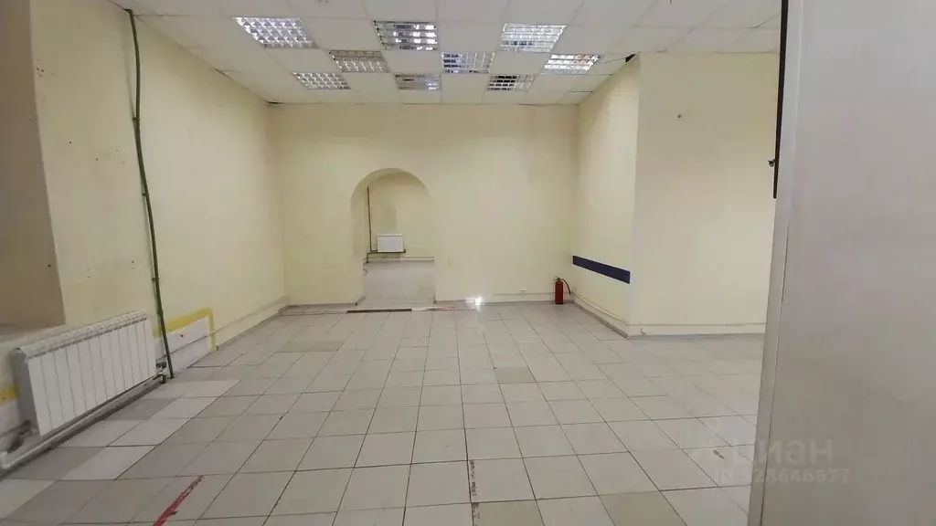 Помещение свободного назначения в Ленинградская область, Тихвин 4-й ... - Фото 2