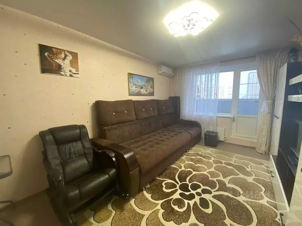 2-к кв. Волгоградская область, Волгоград ул. Ивановского, 4 (54.0 м) - Фото 1
