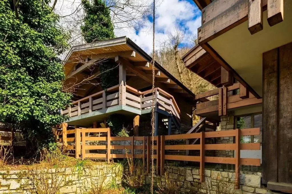 Дом в Краснодарский край, Сочи городской округ, Красная Поляна пгт  ... - Фото 2