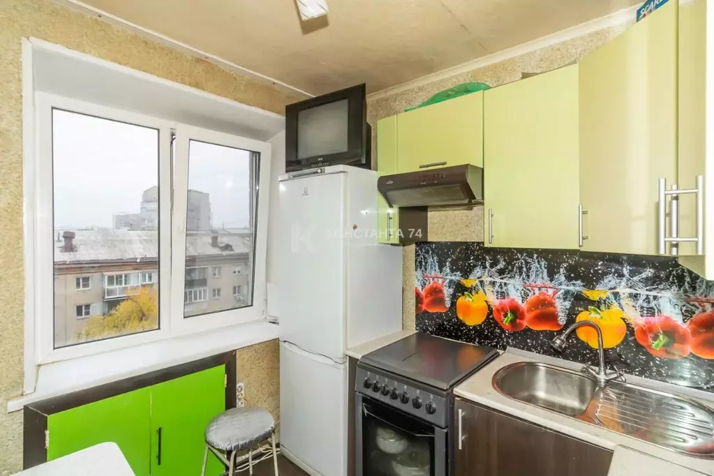 2-к кв. Челябинская область, Челябинск Российская ул., 222 (45.5 м) - Фото 1