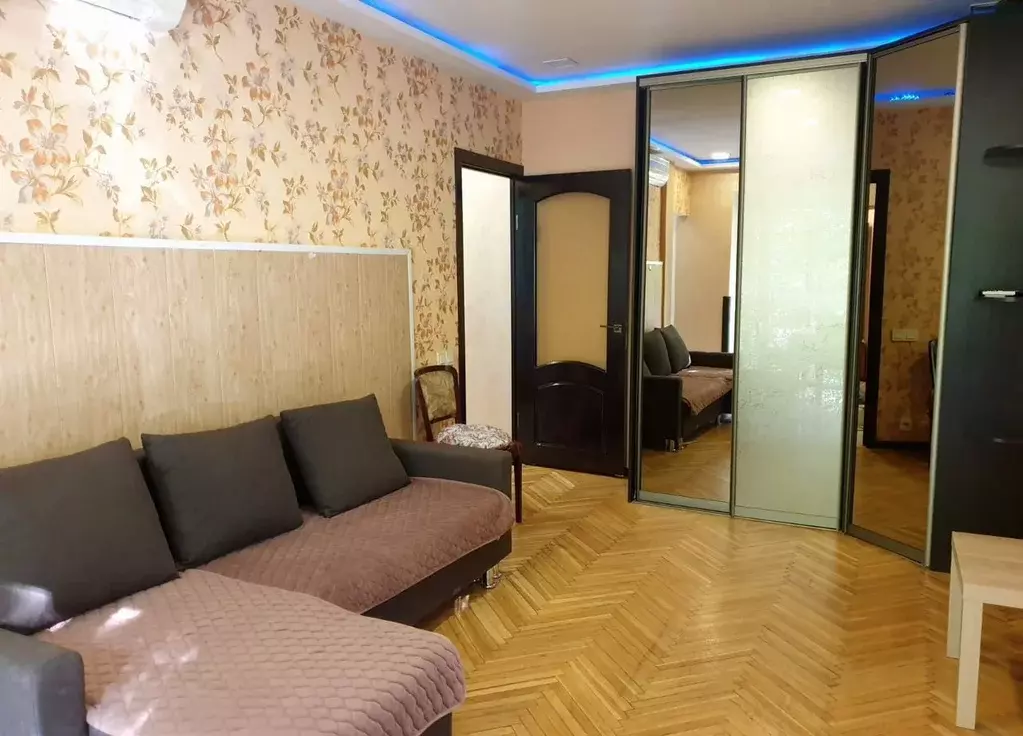 1-к кв. Краснодарский край, Сочи ул. Конституции СССР, 8 (42.0 м) - Фото 1