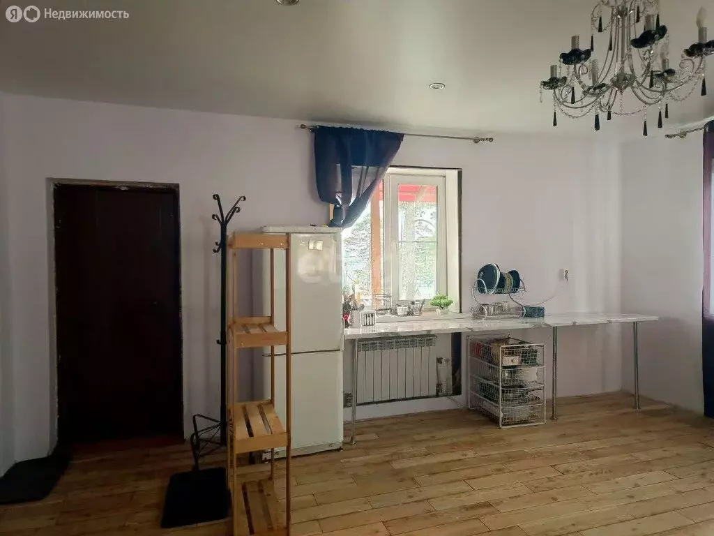 Дом в Улан-Удэ, микрорайон Шишковка, Жарковая улица, 62 (208.5 м) - Фото 0