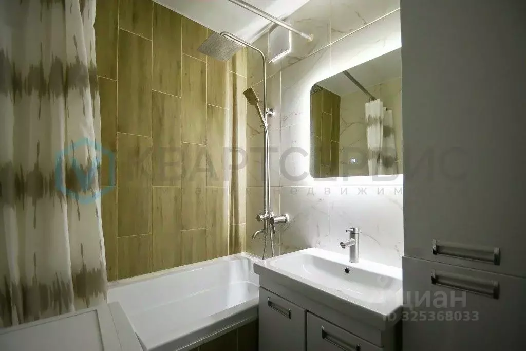 3-к кв. Омская область, Омск Московка мкр, ул. Молодогвардейская, 5 ... - Фото 1