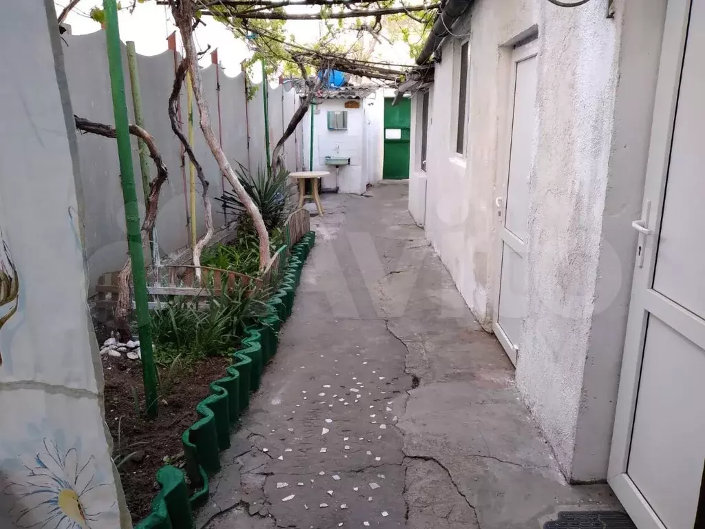 Комната 48 м в 2-к., 1/1 эт. - Фото 0