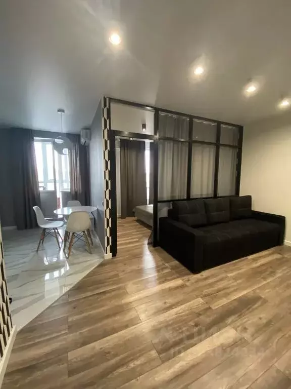 2-к кв. Волгоградская область, Волгоград ул. Пархоменко, 8А (40.0 м) - Фото 1