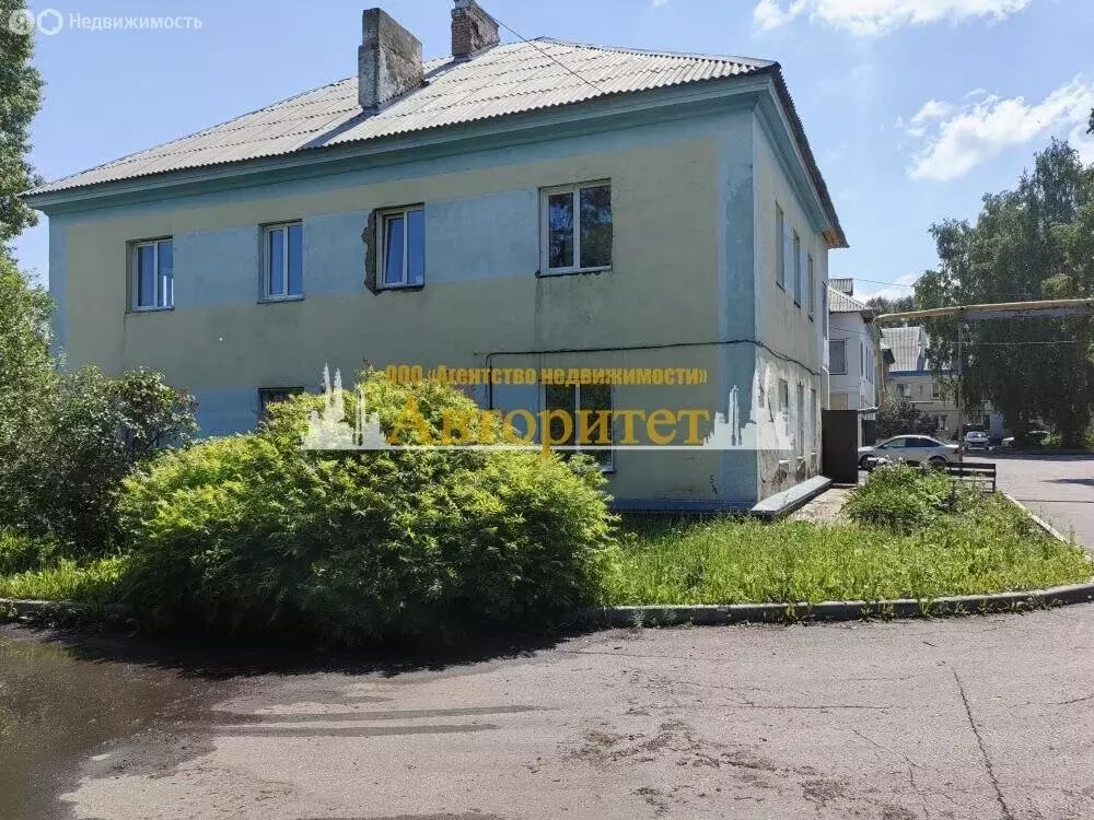 3-комнатная квартира: Полысаево, улица Покрышкина, 3 (68 м) - Фото 2