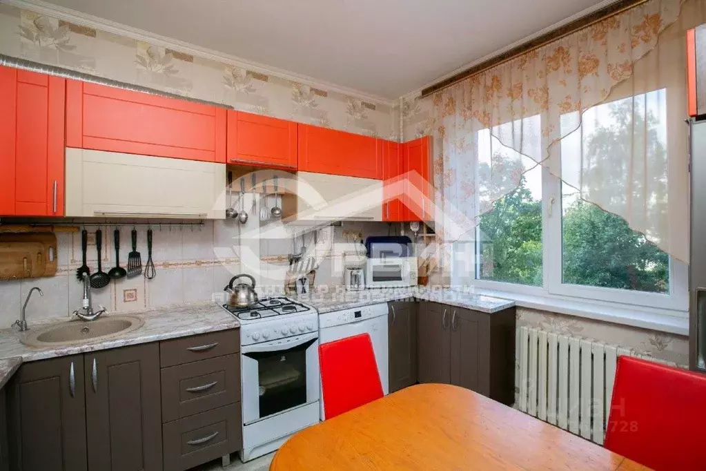 3-к кв. Калининградская область, Калининград бул. Любови Шевцовой, 38 ... - Фото 1