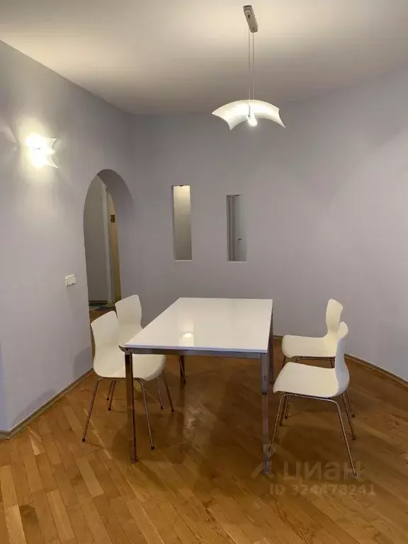 2-к кв. Москва Профсоюзная ул., 94К2 (94.6 м) - Фото 1