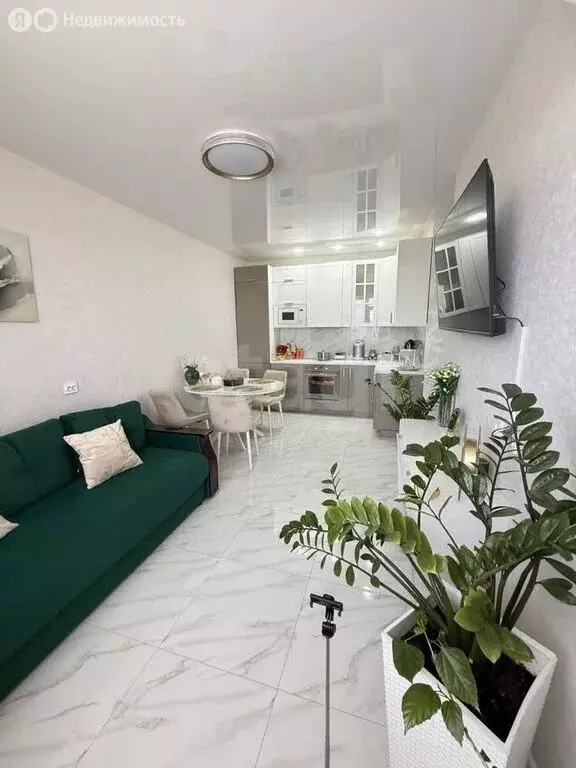 2-комнатная квартира: Краснодар, улица Лётчика Позднякова, 2к19 (55 м) - Фото 1