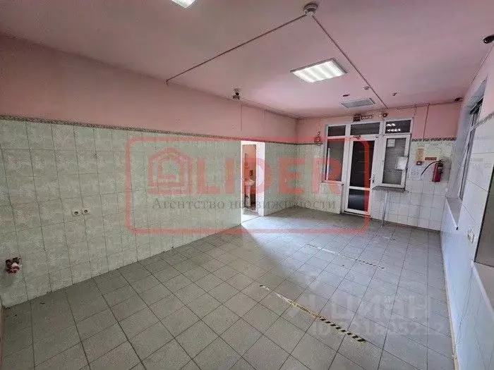 Торговая площадь в Севастополь ул. Пожарова, 13 (36 м) - Фото 1