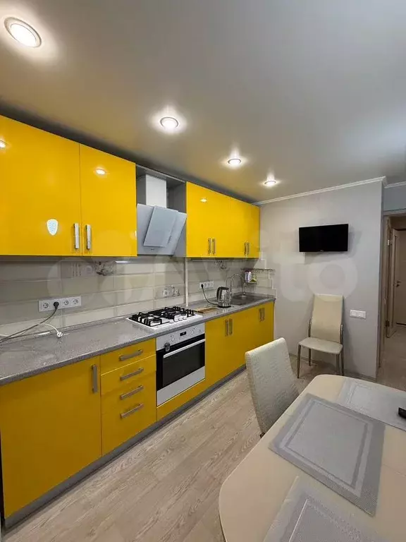 1-к. квартира, 40 м, 9/14 эт. - Фото 0
