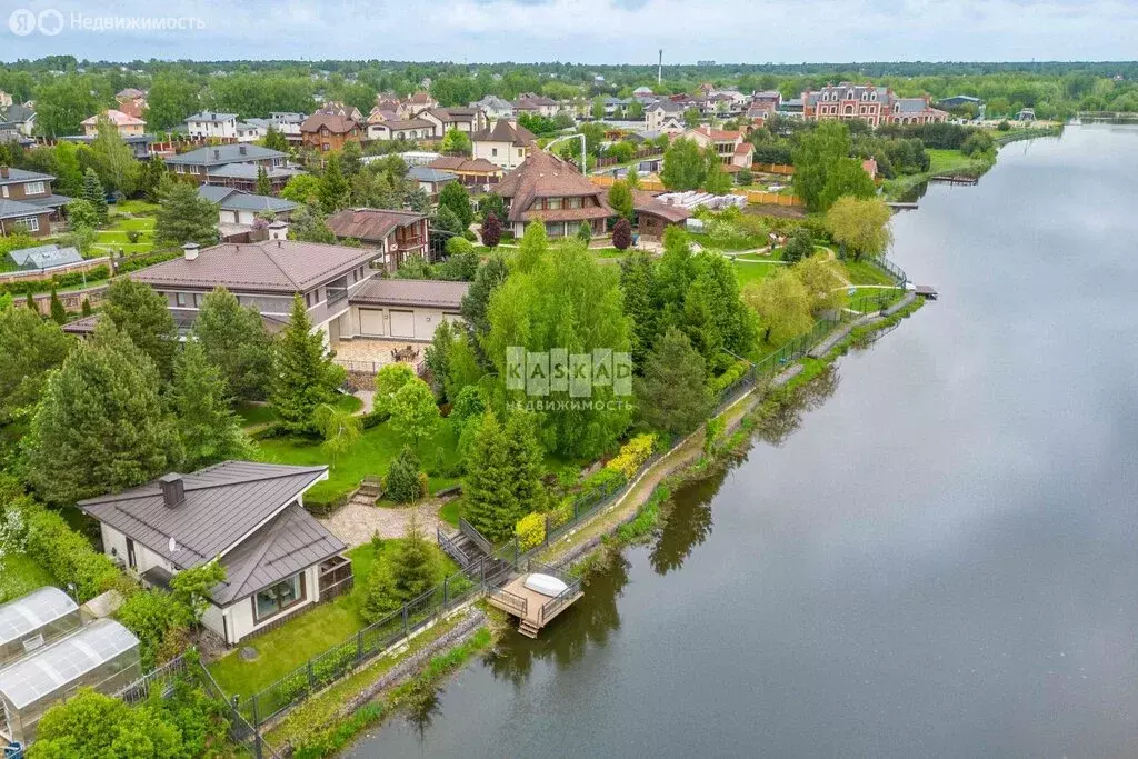 Дом в Пушкино, микрорайон Звягино (840 м) - Фото 0