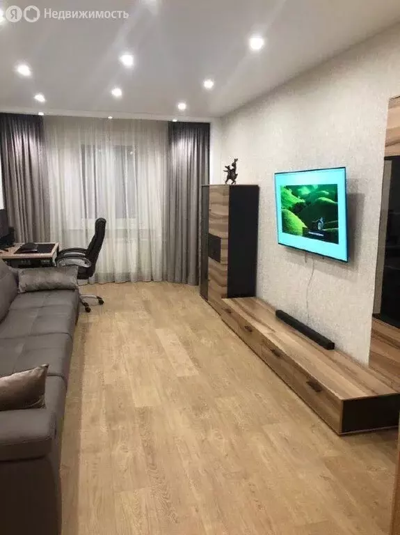 2-комнатная квартира: Севастополь, улица Хрусталёва, 183 (57.04 м) - Фото 2