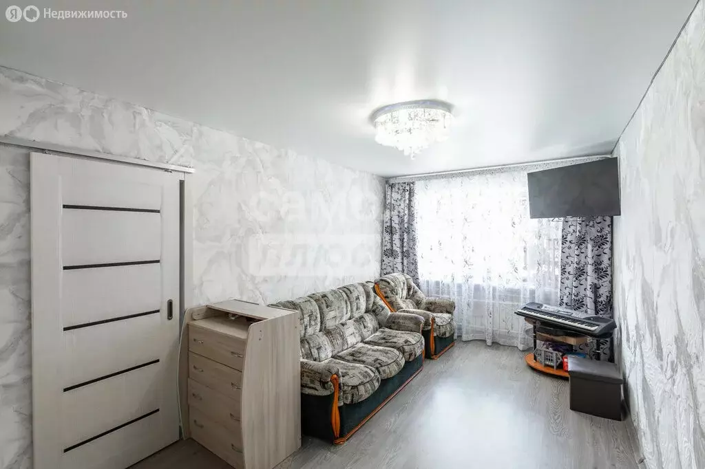 2-комнатная квартира: Омск, улица Маяковского, 87А (42.3 м) - Фото 1