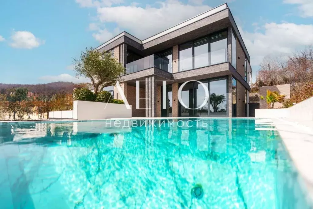 Дом в Краснодарский край, Сочи городской округ, с. Веселое пер. ... - Фото 1