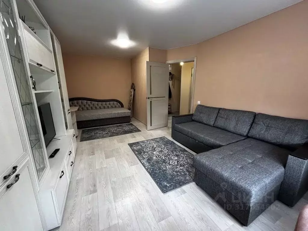 1-к кв. Санкт-Петербург, Санкт-Петербург, Петергоф Озерковая ул., 49к1 ... - Фото 0
