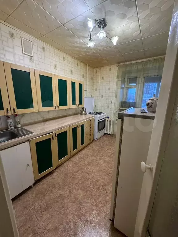 2-к. квартира, 60 м, 4/9 эт. - Фото 0