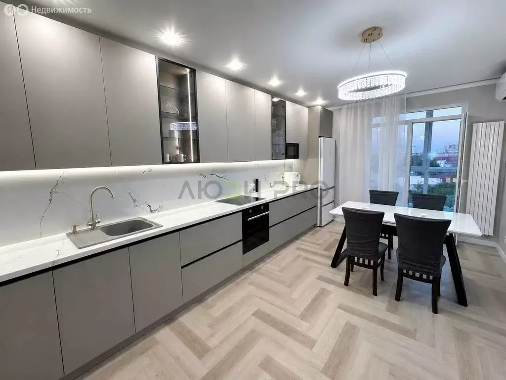 2-комнатная квартира: Энгельс, Театральная улица, 10А (74.2 м) - Фото 2
