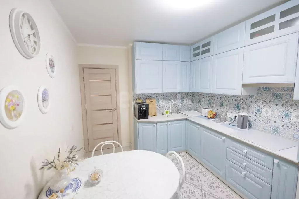 3-к кв. Татарстан, Альметьевск просп. Строителей, 76 (78.3 м) - Фото 1