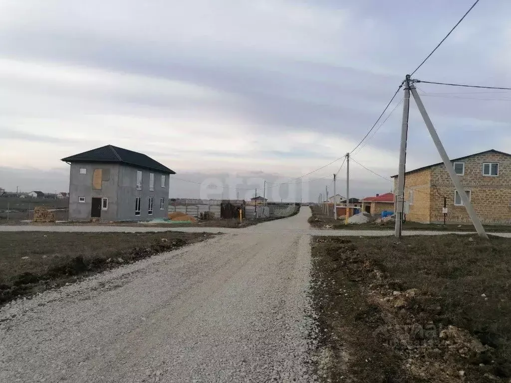 Участок в Крым, Симферопольский район, с. Мирное  (6.0 сот.) - Фото 1