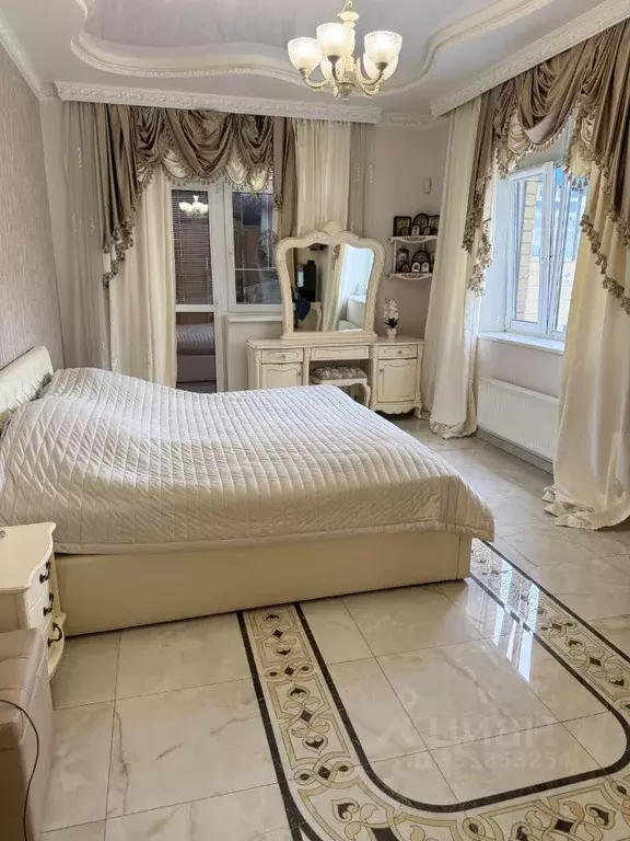 2-к кв. Москва ул. Маршала Катукова, 24к3 (72.6 м) - Фото 1