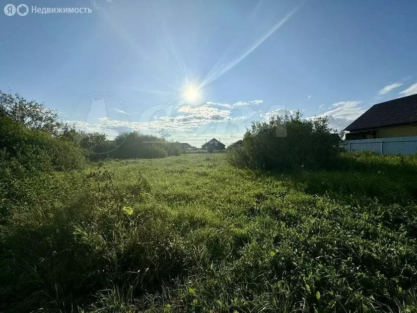 Участок в Тюменский район, деревня Якуши, коттеджный посёлок Якуши-2 ... - Фото 0