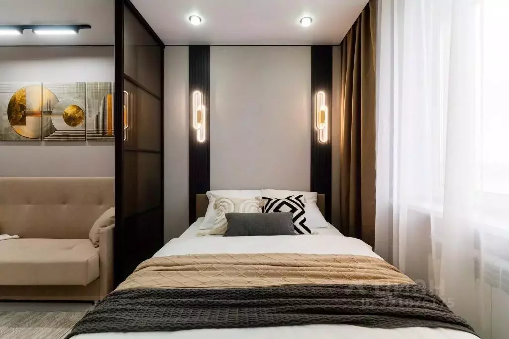 1-к кв. Омская область, Омск ул. 70 лет Октября, 3/6 (43.0 м) - Фото 2