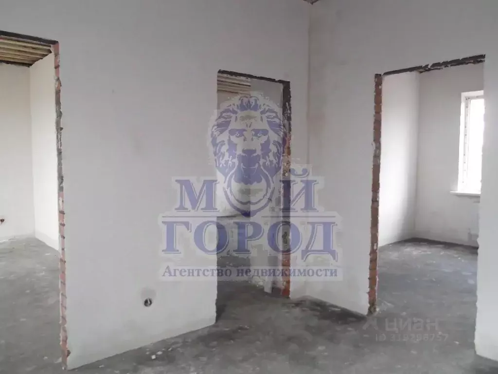 Дом в Ростовская область, Батайск Ставропольская ул. (130 м) - Фото 1