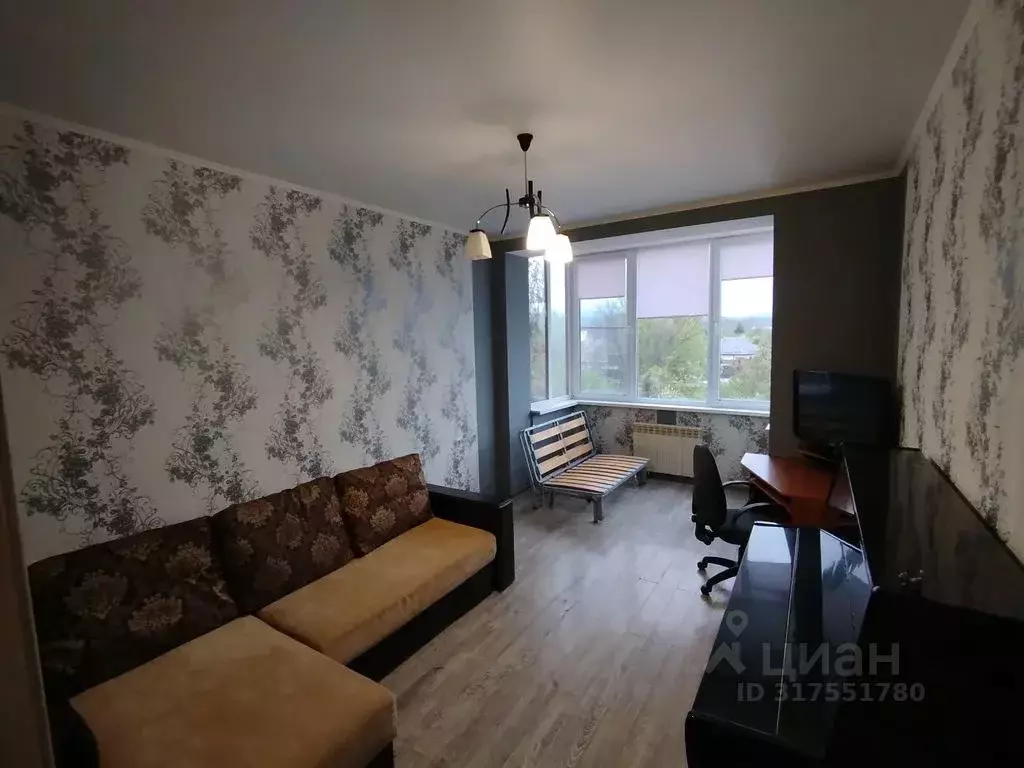 3-к кв. Ставропольский край, Ессентуки Кисловодская ул., 116к3 (70.0 ... - Фото 0
