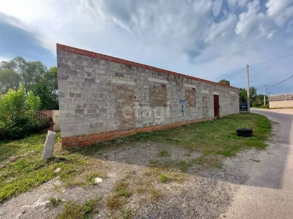 Дом в Белгородская область, Белгород пер. Константина Заслонова, 1Б ... - Фото 1