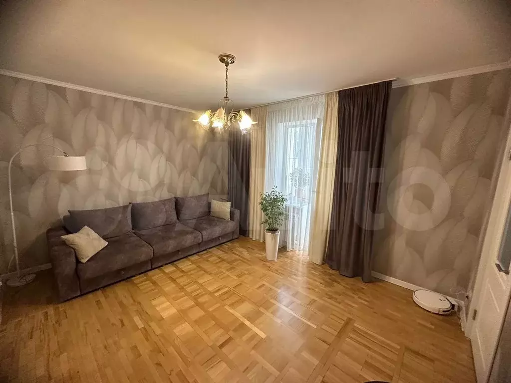 3-к. квартира, 65 м, 3/3 эт. - Фото 1