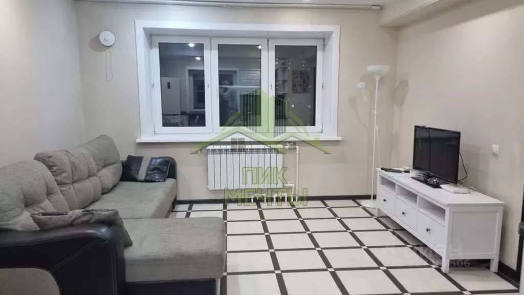 2-к кв. Бурятия, Улан-Удэ ул. Боевая, 5 (68.7 м) - Фото 1