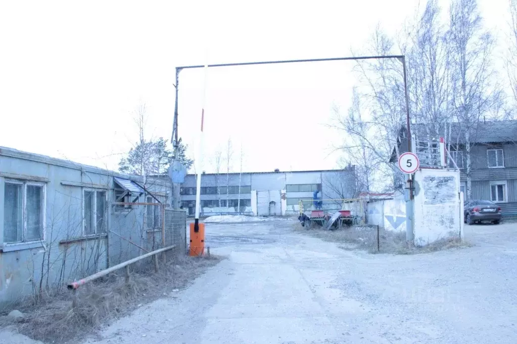 Производственное помещение в Ханты-Мансийский ао, Нефтеюганск Жилая . - Фото 0