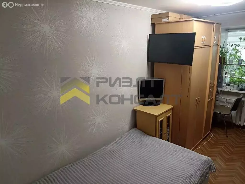 2-комнатная квартира: Омск, Иртышская набережная, 27 (45 м) - Фото 1