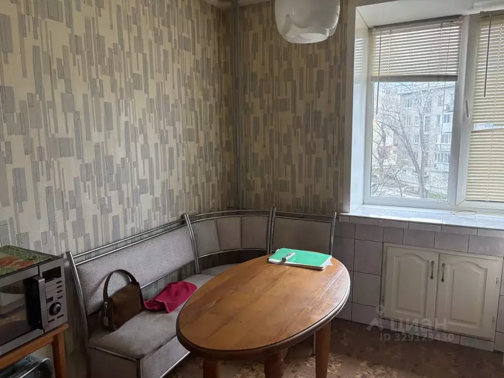 3-к кв. Самарская область, Самара ул. Промышленности, 300 (79.0 м) - Фото 2