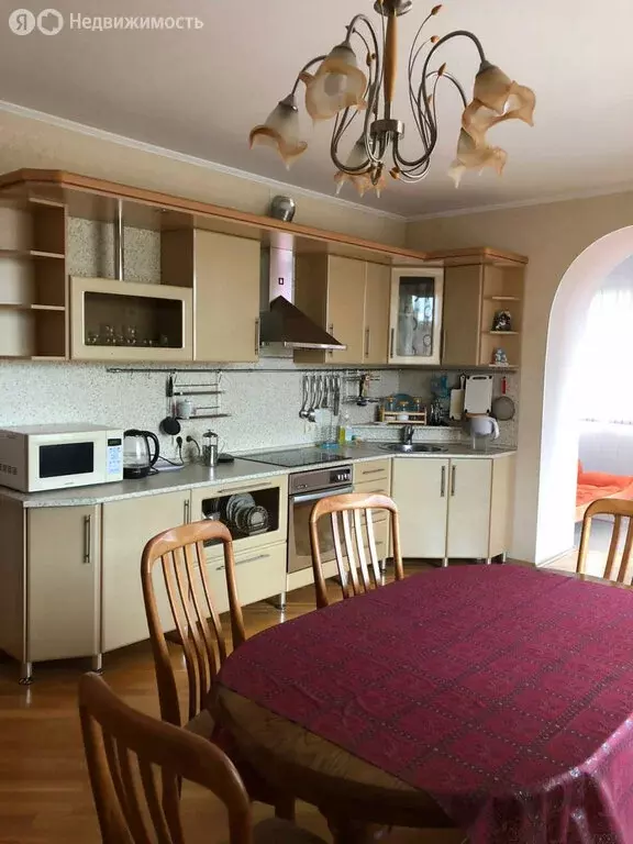 3-комнатная квартира: Хабаровск, улица Гоголя, 23А (110 м) - Фото 1