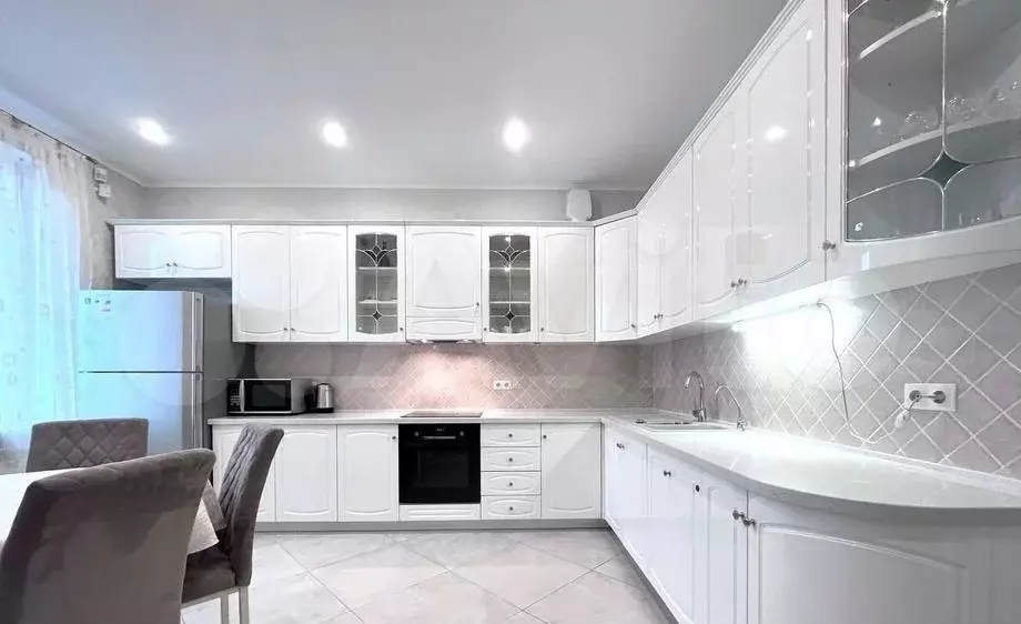 3-к. квартира, 130 м, 3/5 эт. - Фото 0